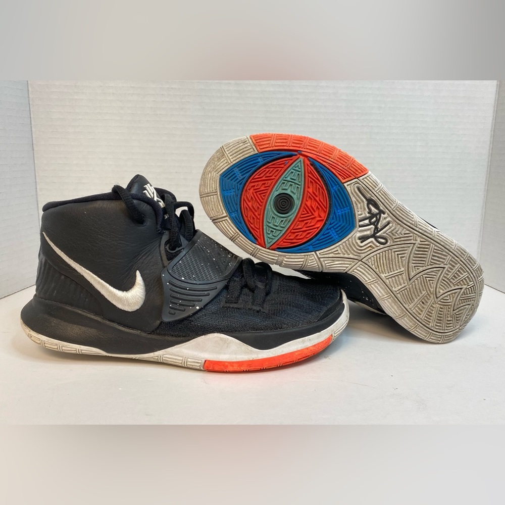 Nike Kyrie Irving Basketball Sneakers Size 3Y